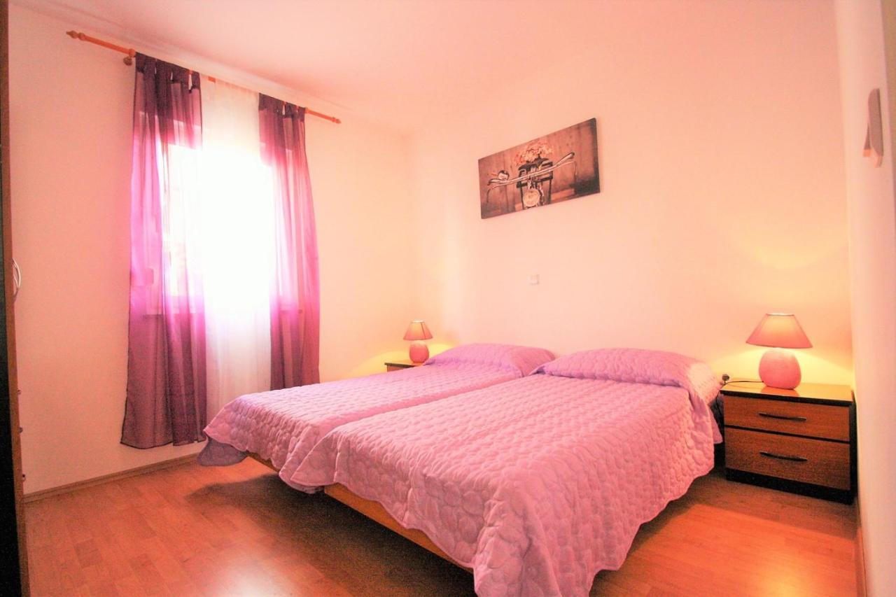 Apartment Mendikovic Пореч Екстериор снимка